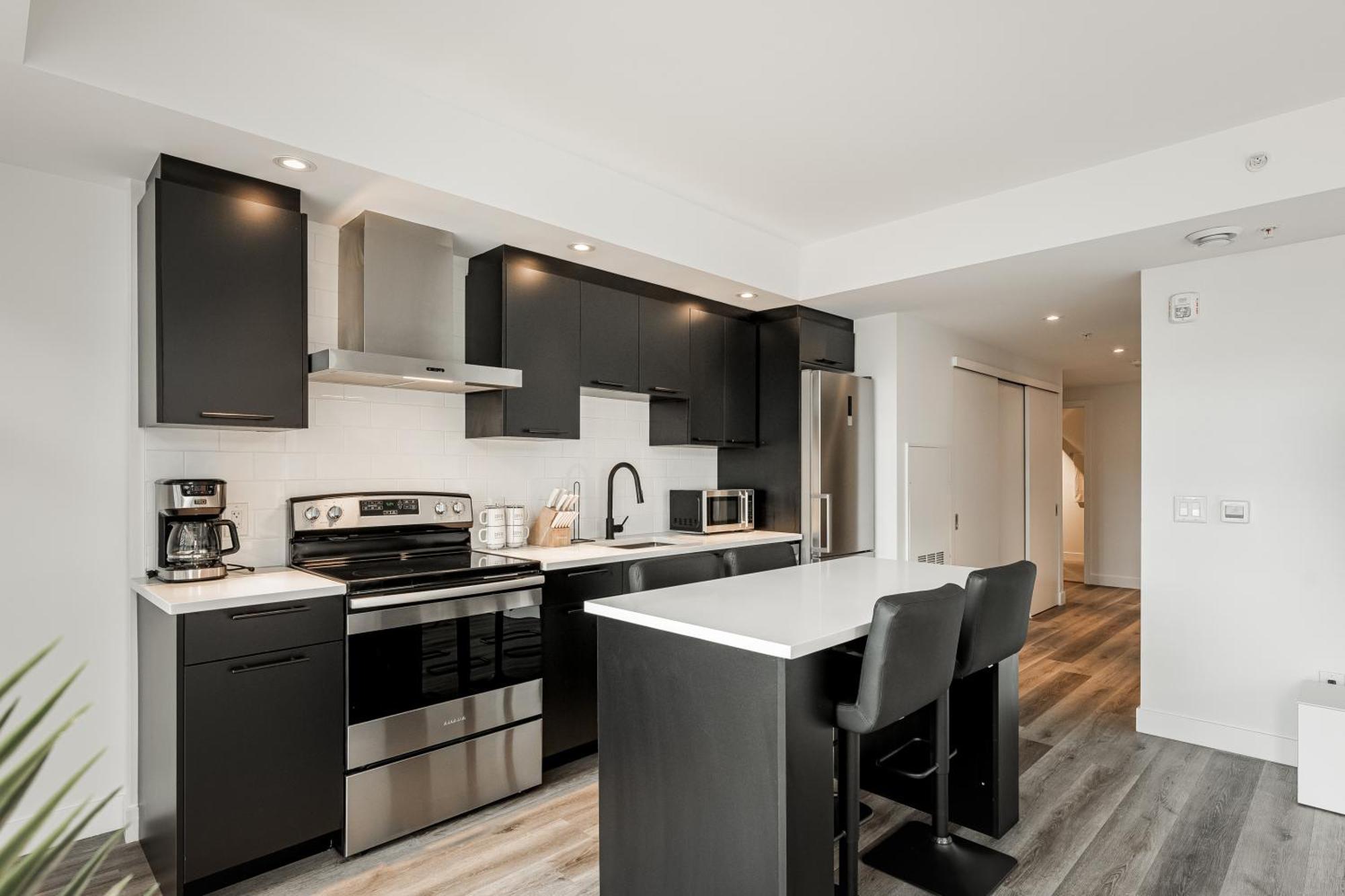 Westview Luxury Suites Ottawa Exterior foto